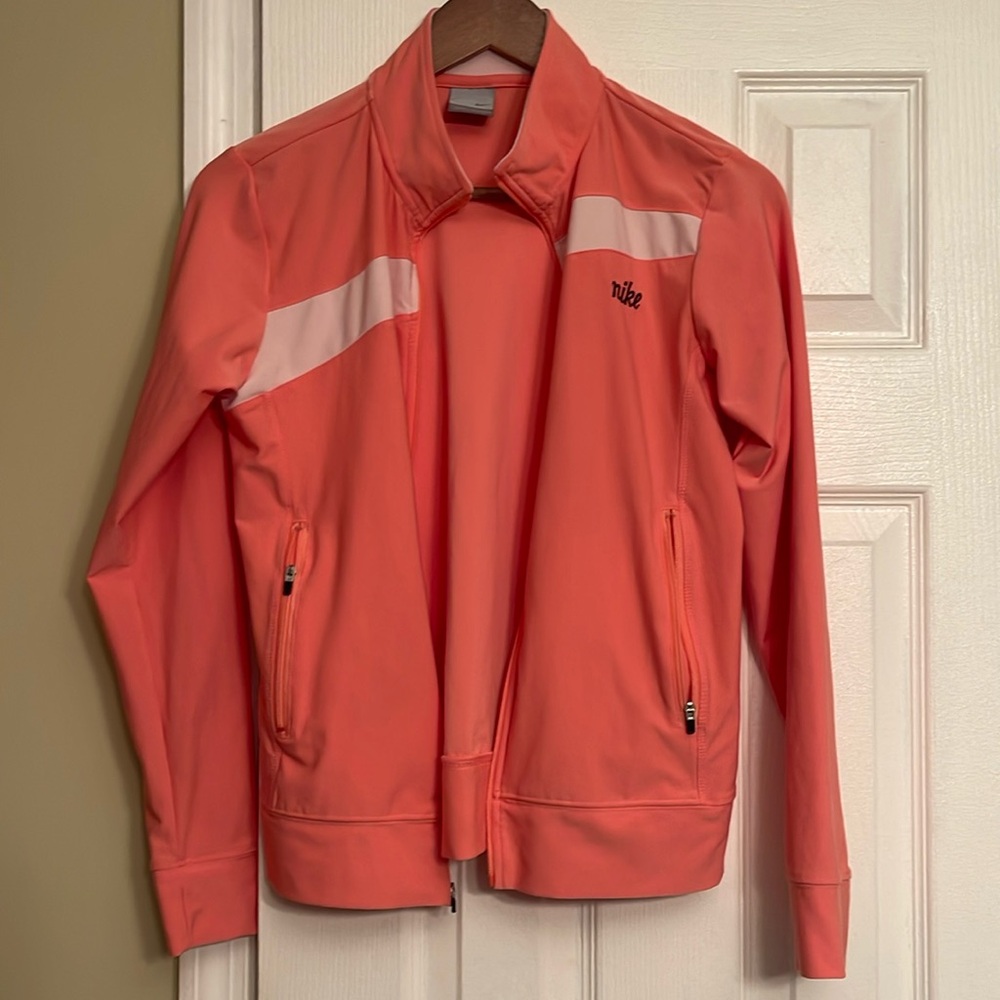 Authentic Nike coral jackrt coat small $79